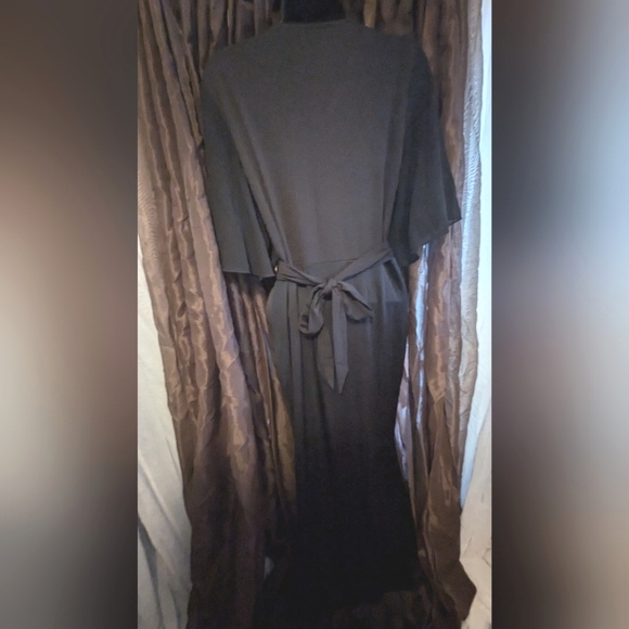 Gold and black long dress - Picture 5 of 5